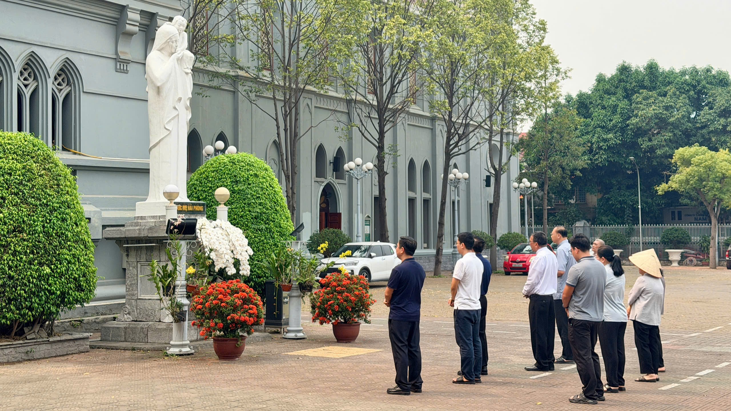 Đức Cha Giáo phận lên đường tham dự chuyến Ad Limina 2026